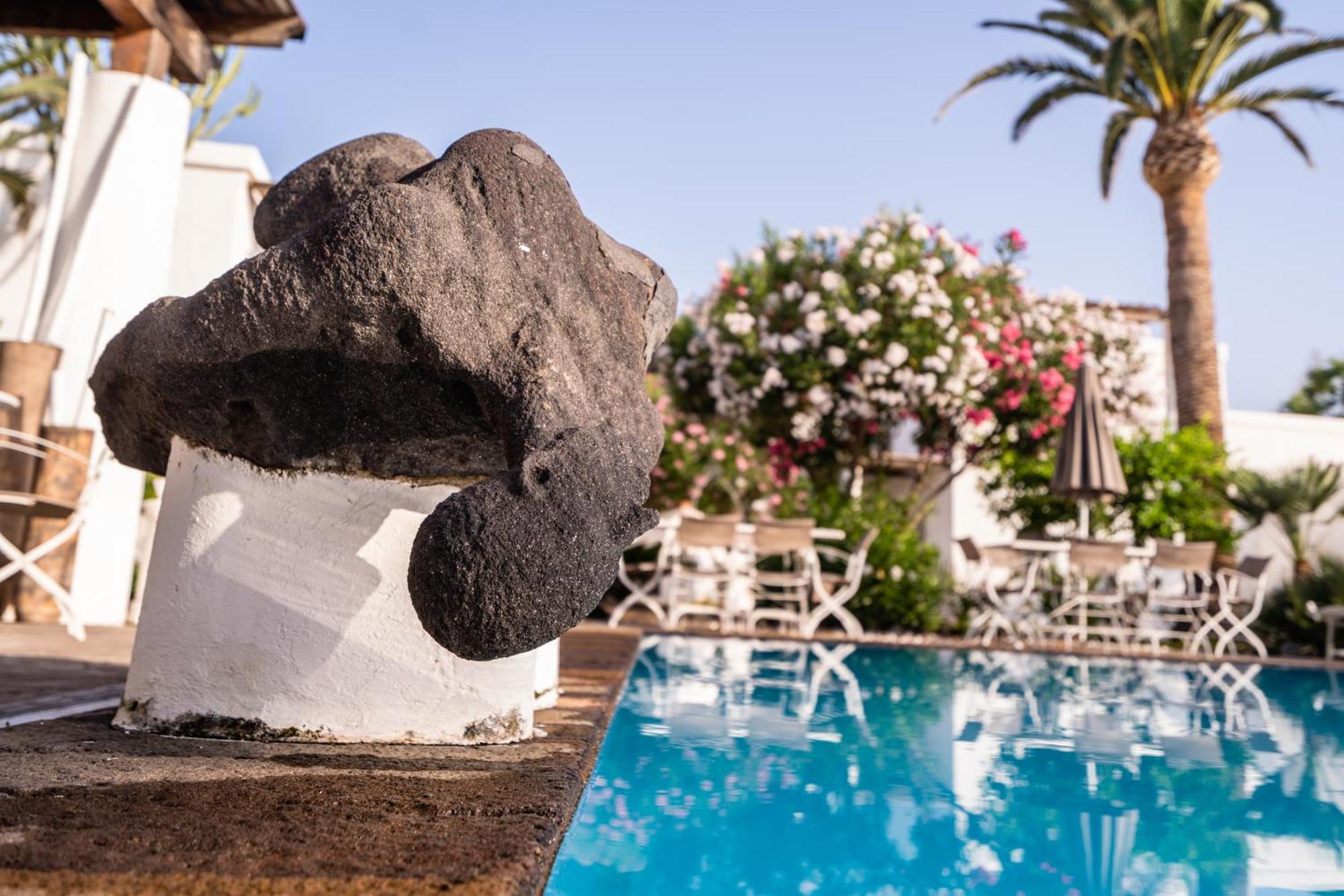 La Sciara Resort Hotel Stromboli Exterior photo
